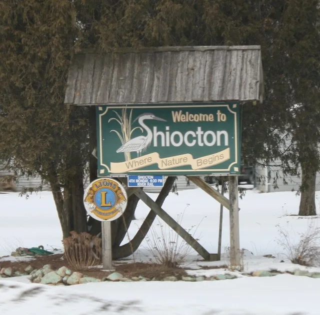 The city welcome sign for w:Shiocton, Wisconsin on w:Wisconsin Highway 76 . This file was uploaded with Commonist .