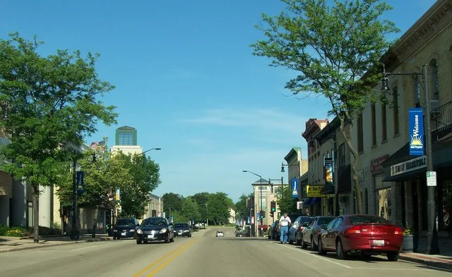Looking west at downtown en:Sun Prairie, Wisconsin (USA) while traveling on en:Wisconsin Highway 19 .